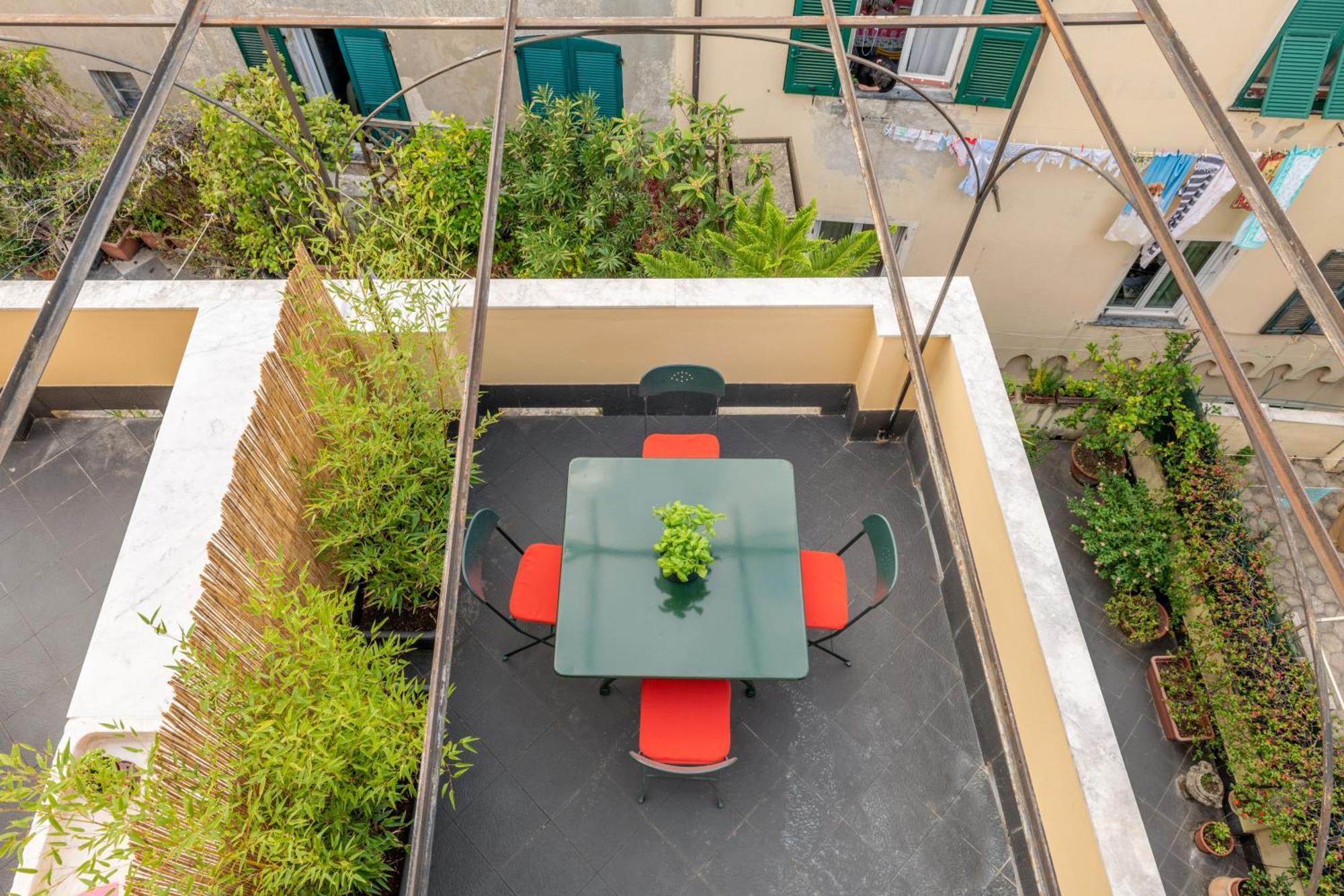 Cosy Apartment With Terrace جنوة المظهر الخارجي الصورة